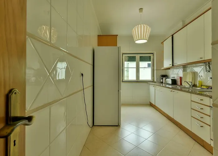 Angels 67 With Parking Place * Lisboa