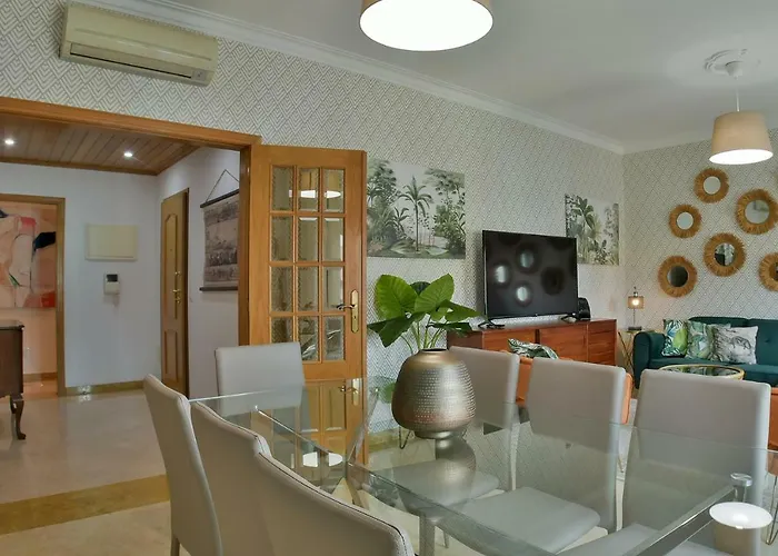 Angels 67 With Parking Place * 리스본